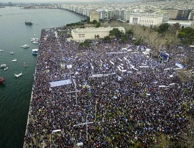 Κυβέρνηση, ΣΥΡΙΖΑ, Μητσοτάκης και Γεννηματά «σφυρίζουν αδιάφορα» για τον σημερινό «σεισμό» της Θεσσαλονίκης